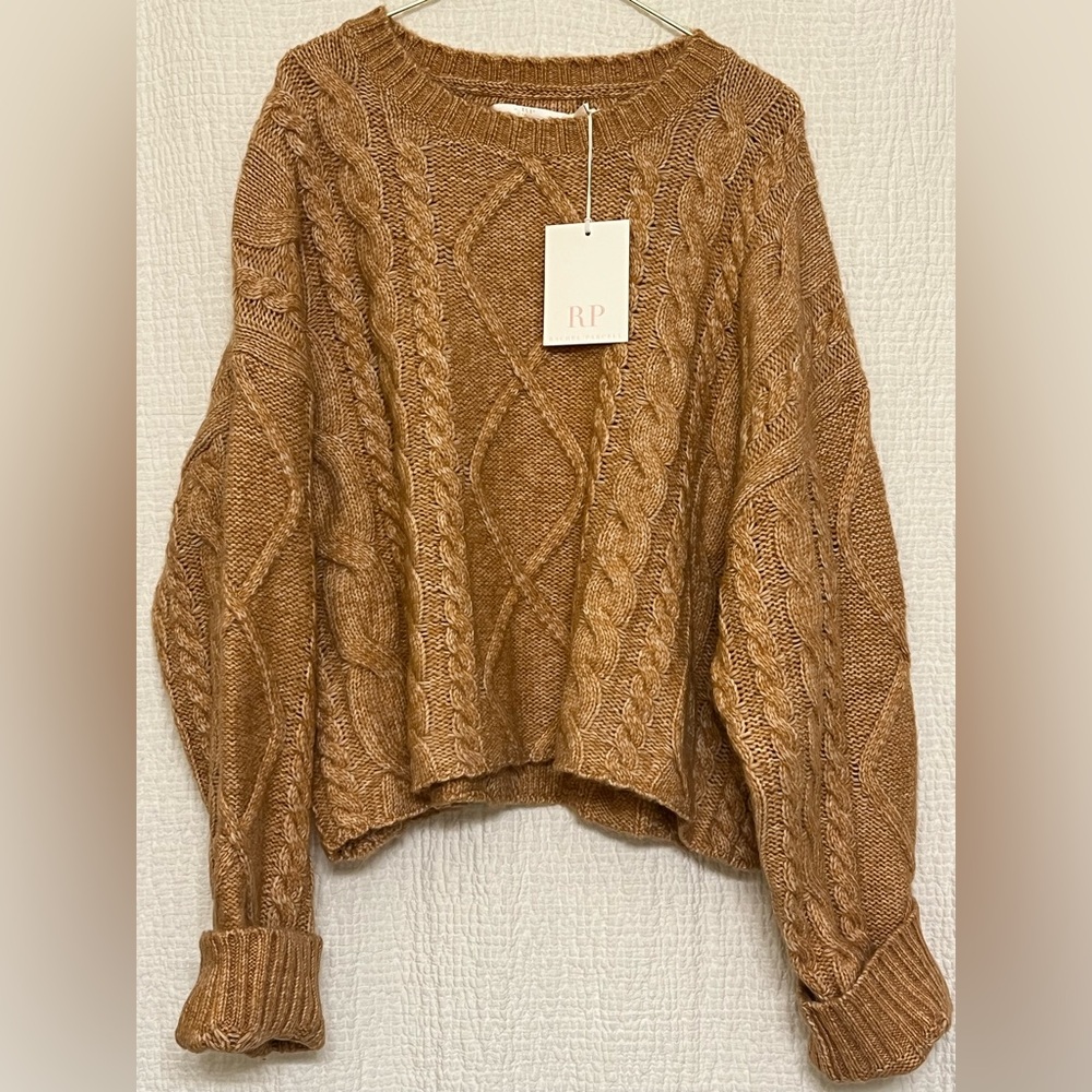 Rachel Parcell Cable Knit Sweater Camel Size Large NWT. Everyday Essential.